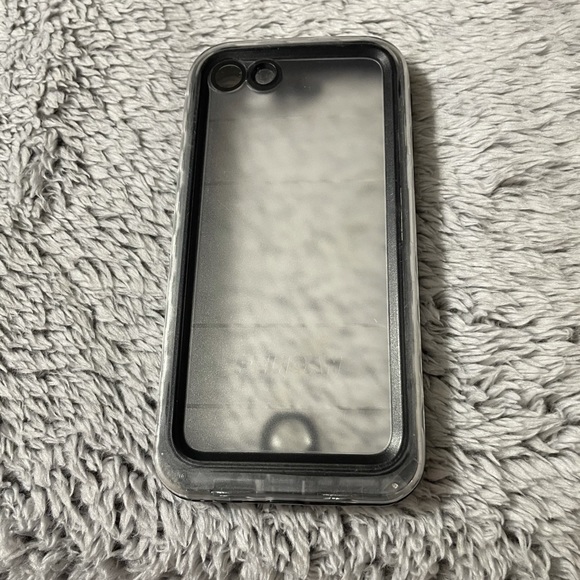 Phone case - Picture 3 of 5